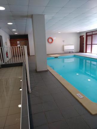 Joli Appartement T2 Dans Residence Avec Piscine, Hammam Et Parking Gratuits การ์กาซอน ภายนอก รูปภาพ