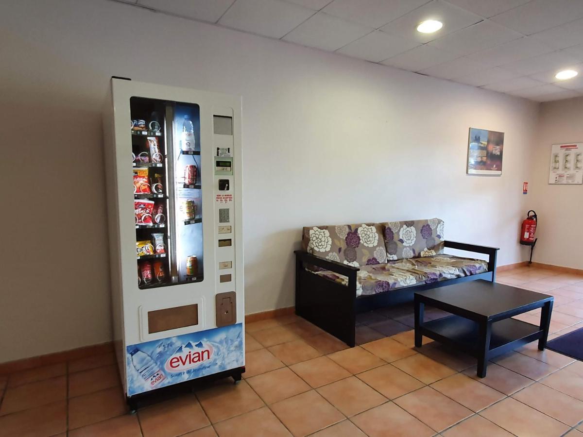 Joli Appartement T2 Dans Residence Avec Piscine, Hammam Et Parking Gratuits การ์กาซอน ภายนอก รูปภาพ