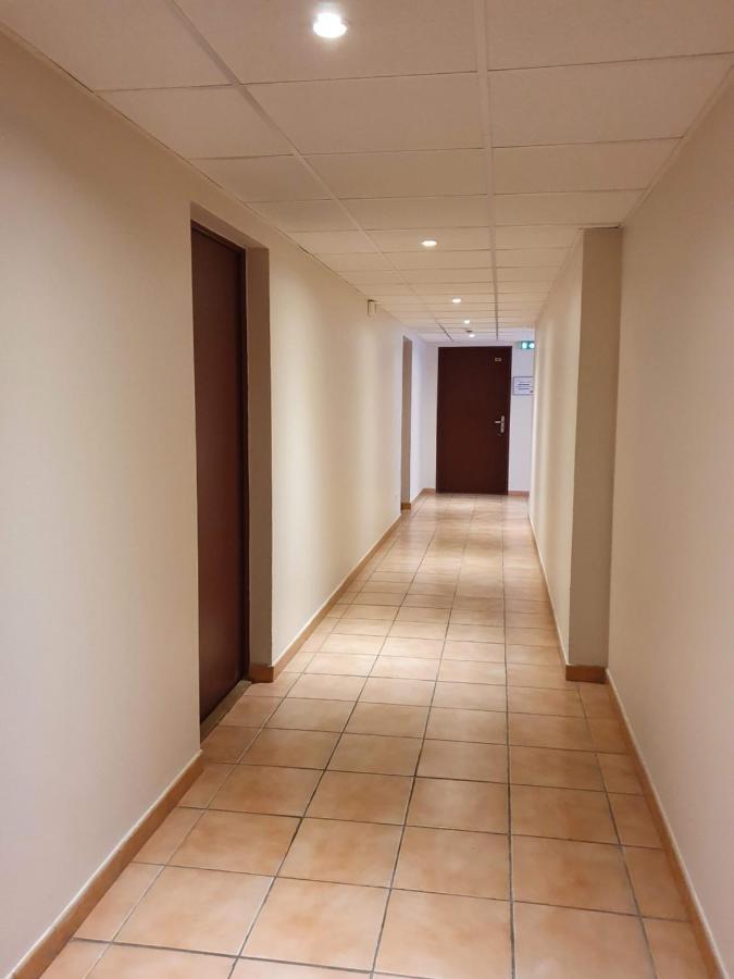 Joli Appartement T2 Dans Residence Avec Piscine, Hammam Et Parking Gratuits การ์กาซอน ภายนอก รูปภาพ